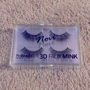 NWB Noir- ProBeauty Essentials Lashes
